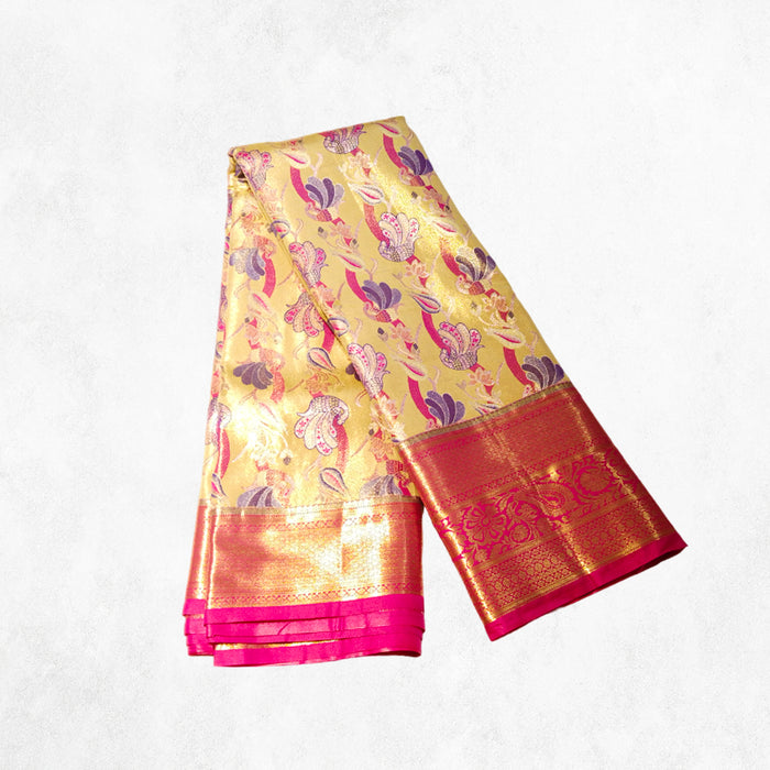 Elegant Floral Patterned Silk Saree