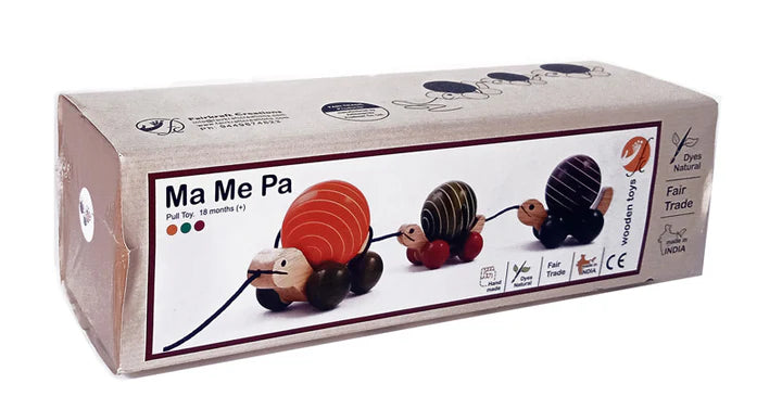 Ma Me Pa (OGB) | Wooden train toy | Wooden turtles train